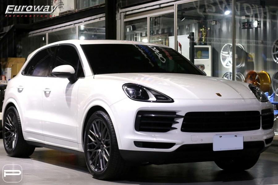 Porsche Cayenne on PUR Wheels (FL25) 2018 года  (фото 1 из 4)